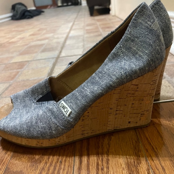 Tom’s wedge shoes - Picture 3 of 5